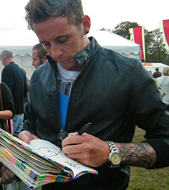 Photos McFly wreck our journal with dirty doodles Flecking Records