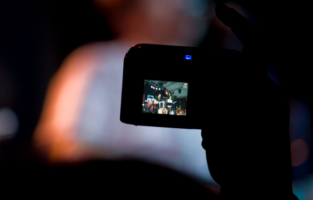 Apple patents smartphone camera blocker for concerts